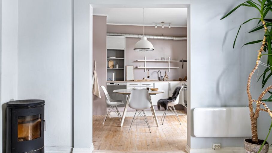 Łóżko w szafie w mieszkaniu: mechanizm, projekt i montaż krok po kroku